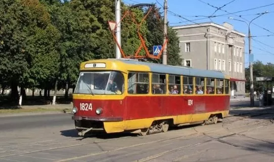 Трамвай №8