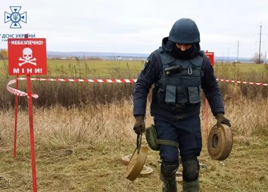 На Харківщині за добу ДСНС ліквідовано понад 2000 одиниць ворожого смертоносного залізяччя