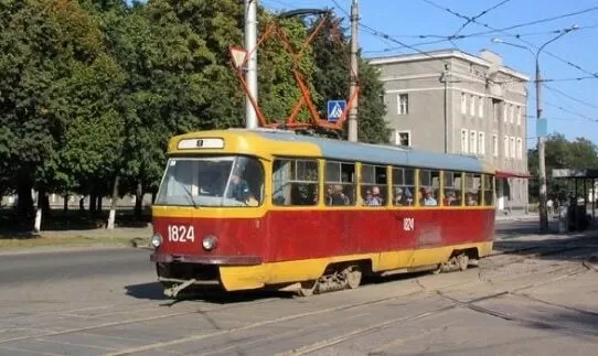 Трамвай №8