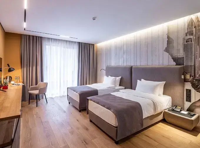 LOFT7