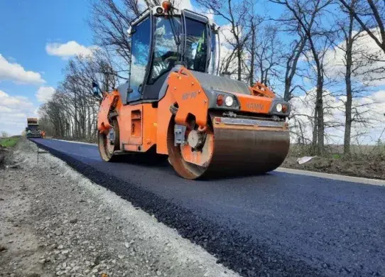 На деокупованих територіях Харківщини ремонтують дороги