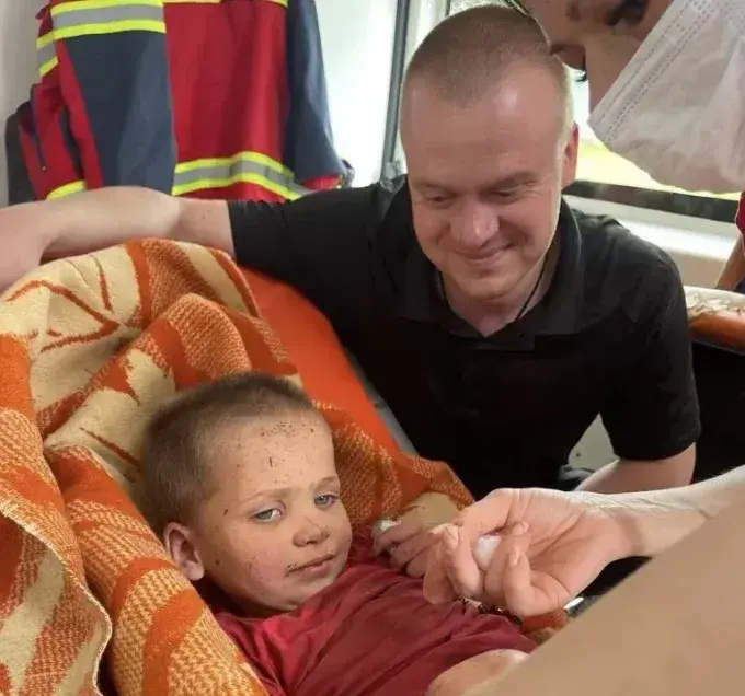 Шукали 4 доби - дворічну дівчинку на Харківщині знайшли живою