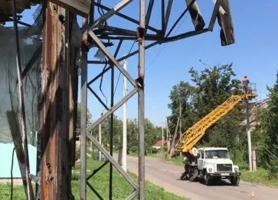 В одному з прикордонних селищ Харківщини відновили 50% електромереж