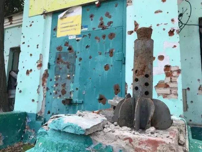 У деокупованому селі на Харківщині відновлюють електропостачання