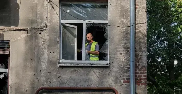 У Харкові комунальники завершують усувати наслідки обстрілів