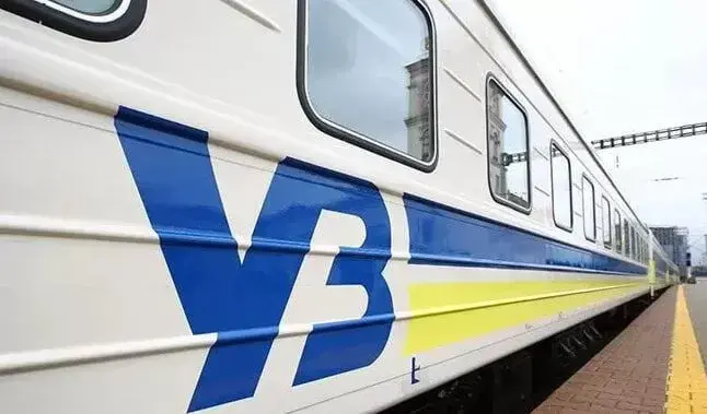 Електропоїзд з Ізюма прямуватиме через Харків до Львова
