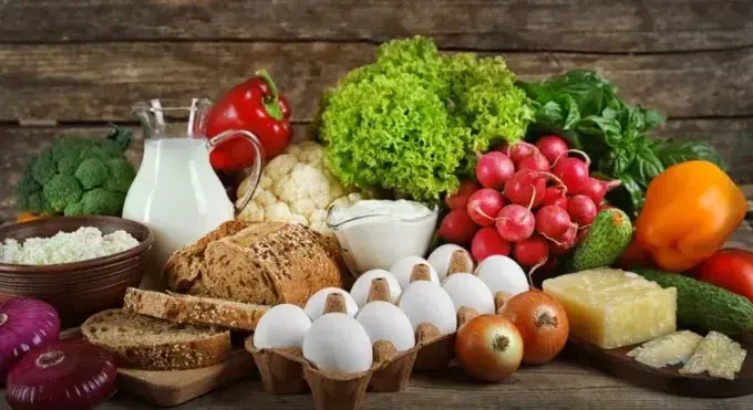 В Україні подорожчають яйця, овочі, фрукти та молочні продукти: на скільки?