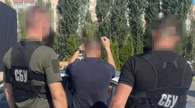 У Харкові викрили очільників військкомату та ВЛК, які заробляли на ухилянтах