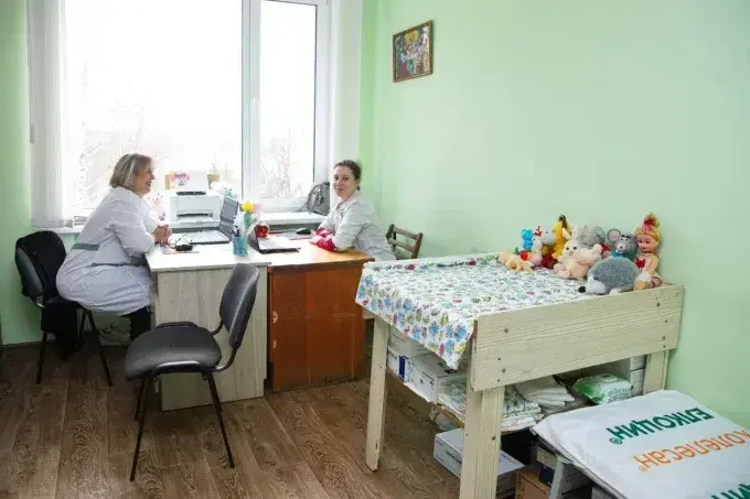 На Харківщині ремонтують пошкоджені медзаклади, деякі з них працюють близько до лінії фронту