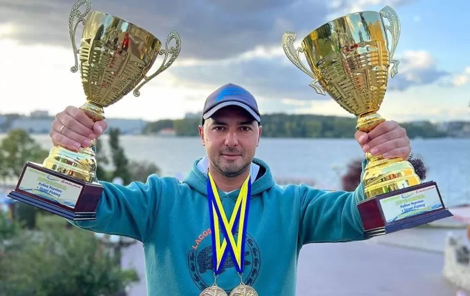 Харківський спортсмен Артур Білан, втік одразу після участі в Чемпіонаті світу, намагаючись уникнути мобілізації