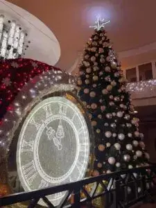 Новорічна ялинка у метро