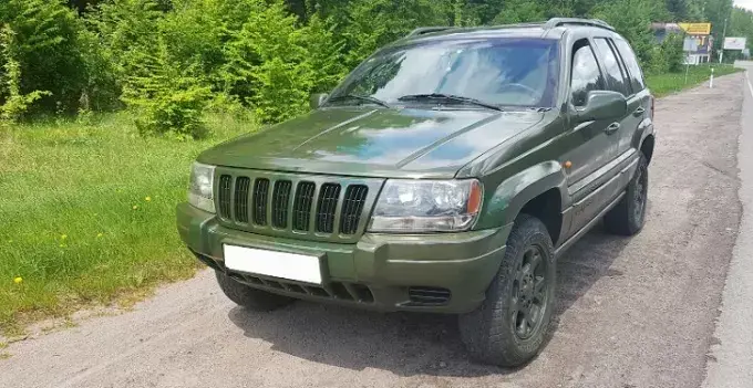 Автомобіль для потреб Збройних сил України. Фото cartodonate.com