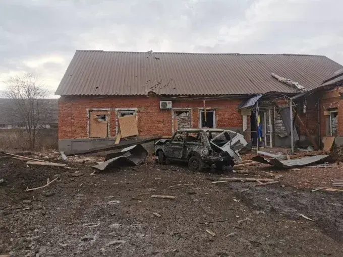 Ворог обстріляв Козачу Лопань на Харківщині - пошкоджено амбулаторію та газову трубу