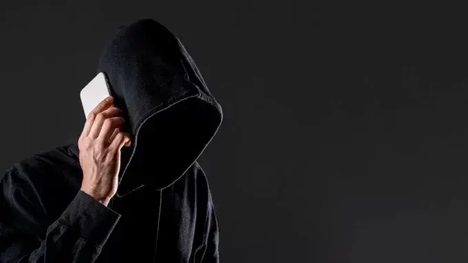 Шахраї в Україні представляються представниками влади та просять гроші на ЗСУ