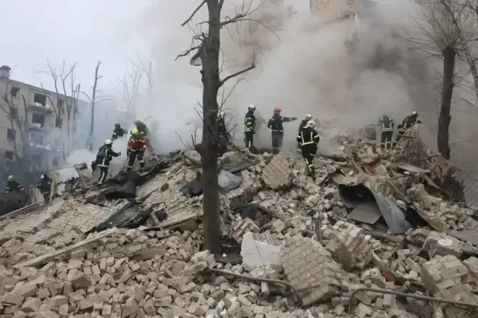 Ще одна загибла, Харків знеструмлено, триває розбір завалів - наслідки обстрілу Харкова