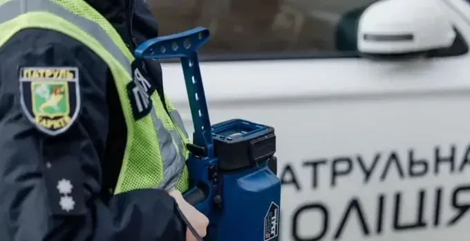 У Харкові слідкуватимуть за швидкістю авто на дорогих - на дорогах встановлять прилади TruCam