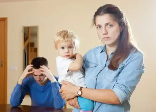 Харків'янина змусили повернути дитині понад 160 тисяч аліментів через застосування санкцій