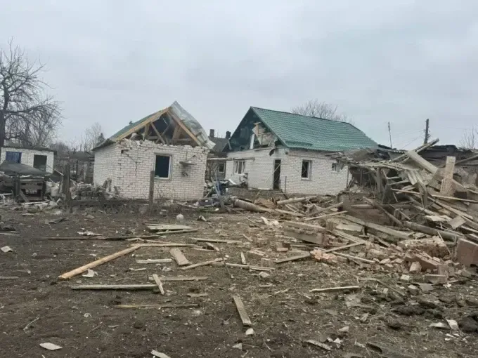 Окупанти скинули керовану авіабомбу на Вовчанськ - жертвою стала жінка з вадами слуху