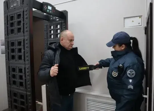 У лютому до судів Харкова та області масово несли вогнепальну зброю