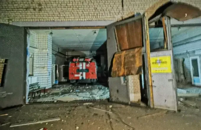 У Харкові окупанти знову застосували КАБ та обстріляли пожежно-рятувальний підрозділ у прикордонні