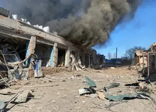 У Липцях Харківського району загинули три людини - показали фото з місця влучання