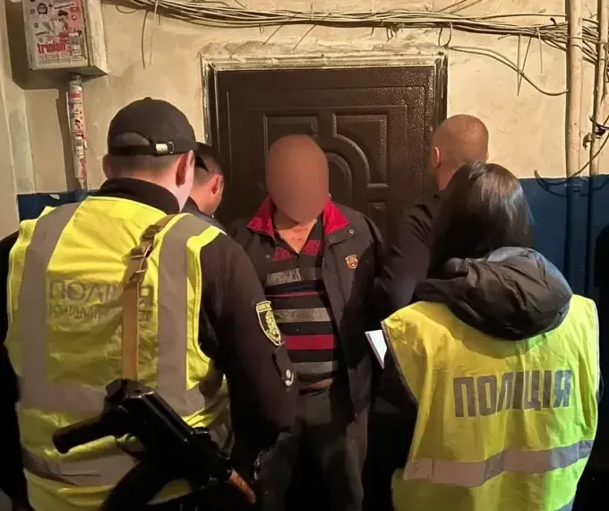 Подвійне вбивство: харків'янин застрелив з рушниці власну родину та втік