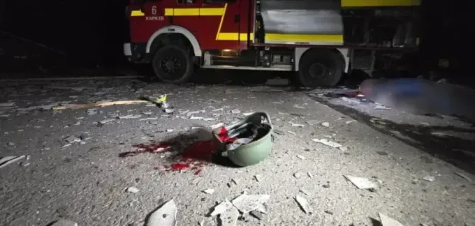 Атака шахедами: у Харкові під обстріл потрапили енергетики, поліцейські, медики та рятувальники