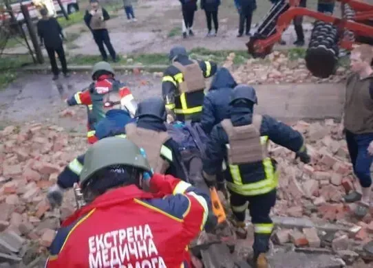 Вибух у Харкові: ввечері 19-річному хлопцю посікло уламками ноги