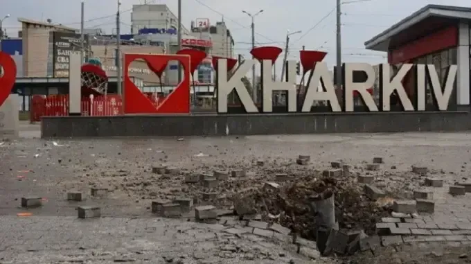 У Харкові ворог вдарив поряд з лікарнею - повилітали шибки