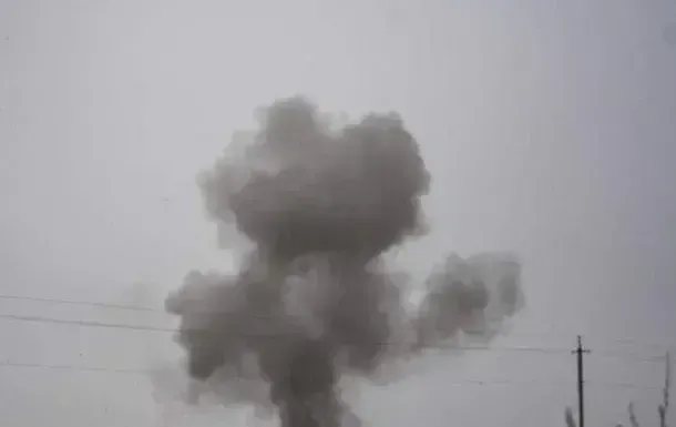 Вибухи у Харкові: росіяни вдарили поруч з житловими багатоповерхівками