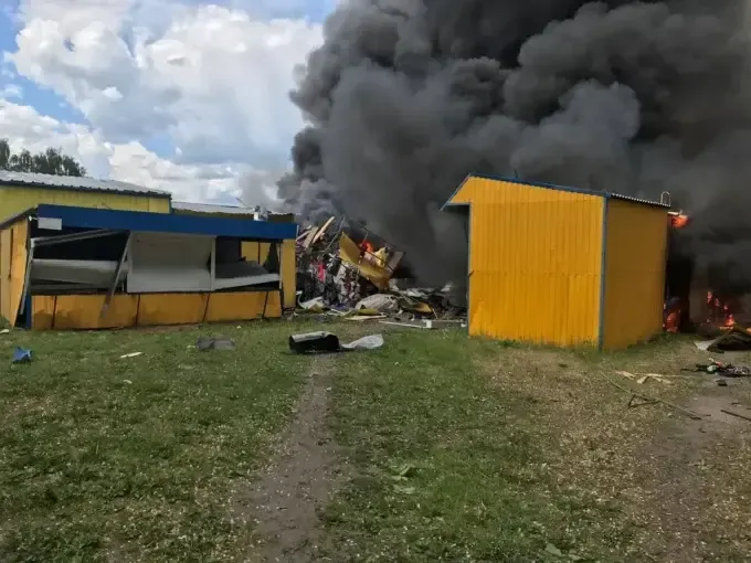 На Харківщині КАБами знищили ринок та атакували дитячий садок і школу