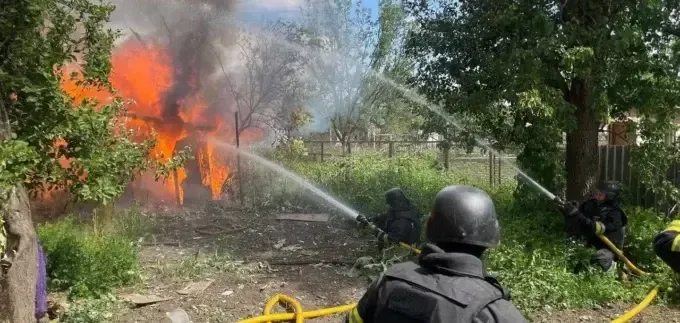 Окупанти скинули КАБи на приватні будинки на Харківщині - 13 людей постраждали внаслідок атаки