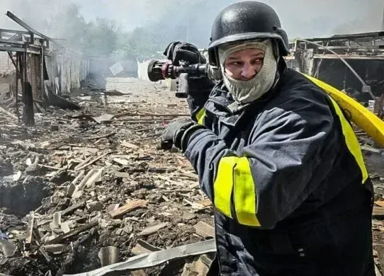 Вибух у Харкові: окупанти вдарили по житловій забудові - є жертви, під завалами можуть бути люди