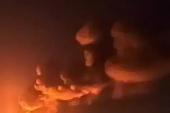 Окупанти вдарили шахедами по офісу у Харкові - постраждали люди, серед яких дитина