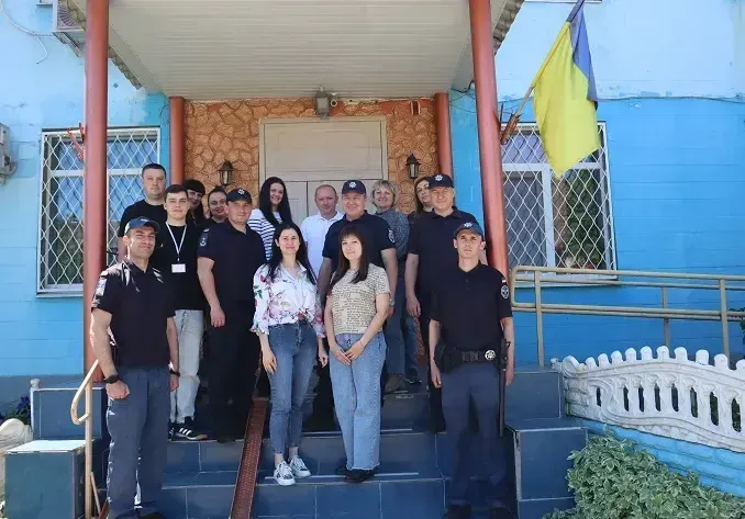Краснокутський районний суд під захистом судових охоронців Харківщини