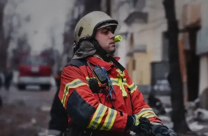 Внаслідок вибуху в п'ятиповерхівці Харкова, постраждав 37-річний чоловік