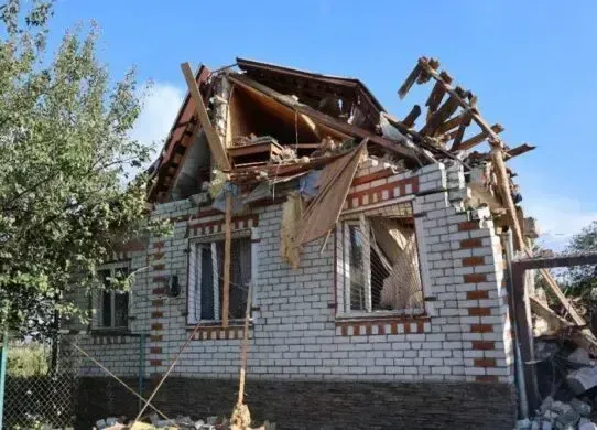 Росіяни вдарили по дачному сектору на Харківщині та травмували шістьох людей