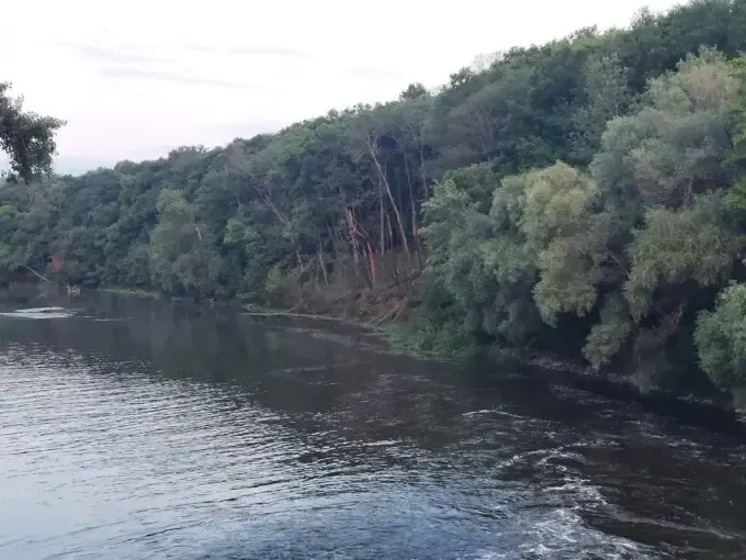 Росіяни обстріляли Сіверський Донець на Харківщині та вбили чоловіка під час рибалки