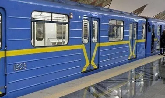 У Харкові люди досі користуються громадським транспортом безкоштовно: які ще пільги передбачені?