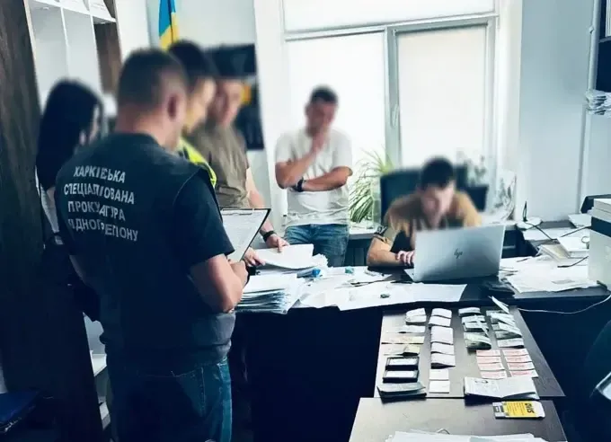 У Харкові працівник ТЦК вимагав з місцевого бару хабар та знижку на алкоголь