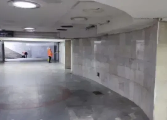 З харківського метро поприбирали аварійні кіоски