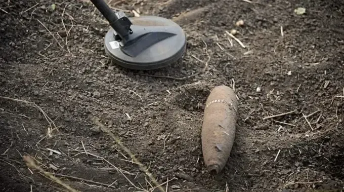 На Харківщині вибухнув боєприпас, коли його розбирали двоє чоловіків