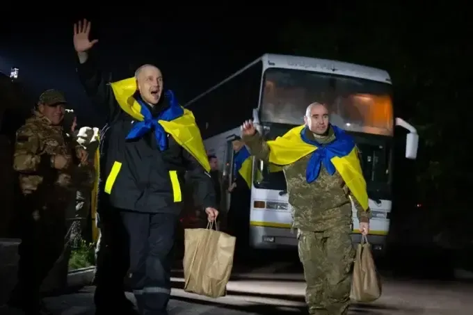 Двох мешканців Харківщини повернули з російського полону