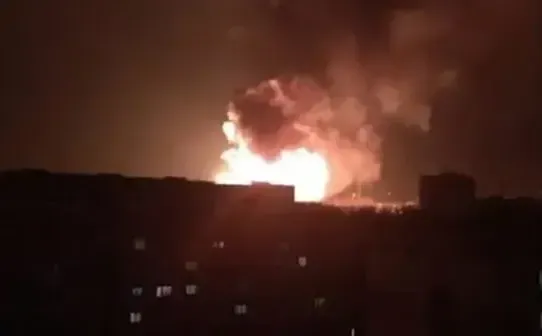 У Харкові здійснили авіаудар по багатоповерхівці, у місті проблеми зі світлом