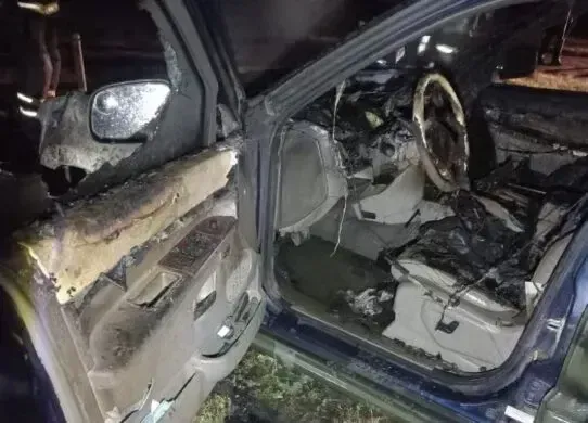 Судитимуть двох харківʼян, які спалили військовий автомобіль