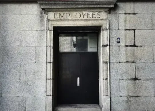 Віддалена робота: виклики та переваги для роботодавців