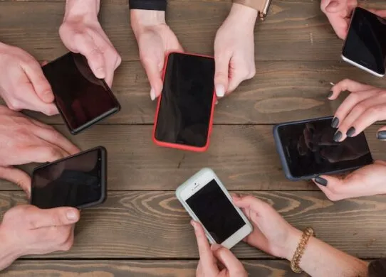 Як обрати сучасний бюджетний смартфон, який не гірший за “флагман”