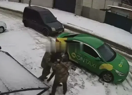 Скандал з ТЦК у Харкові: у військкоматі заявили, що таксист зник