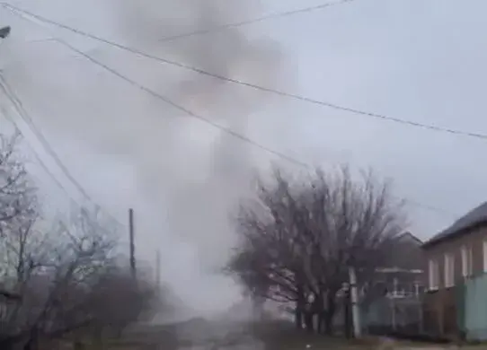 Після обстрілу міста на Харківщині, рятувальники у пожежі знайшли жінку