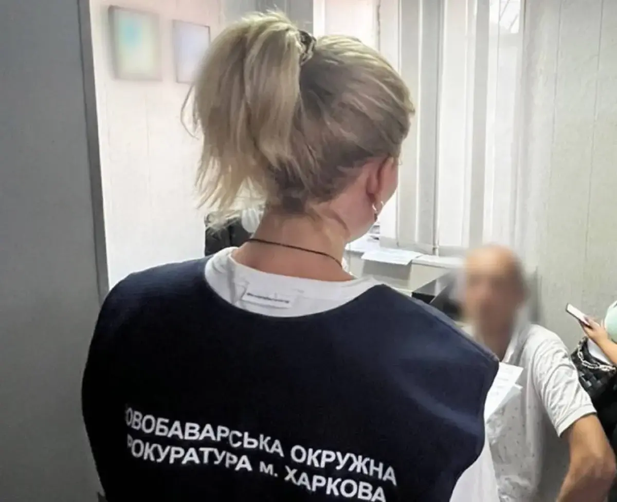 Подвійне вбивство у Харкові: обвинувачений встромив ніж в око одній з жертв